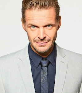 GASTSPIEL Florian Schroeder • SCHLUSS JETZT! - Der satirische Jahresrückblick